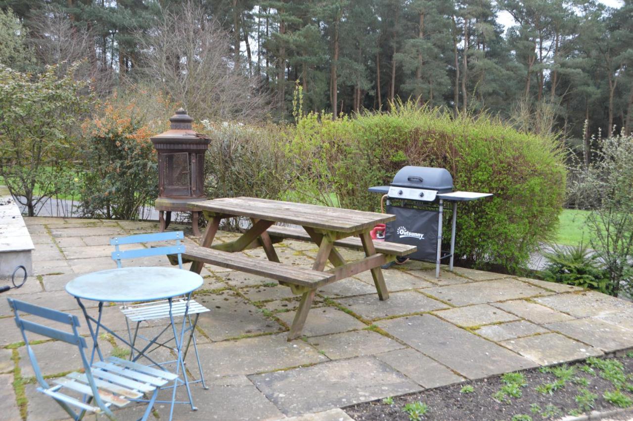 Middlehead Cottages Pickering Exteriör bild